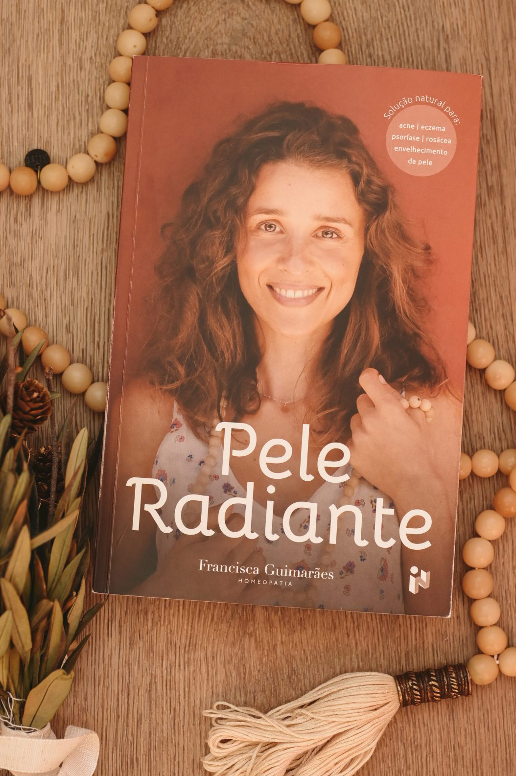 Livro Pele Radiante - Francisca Guimarães